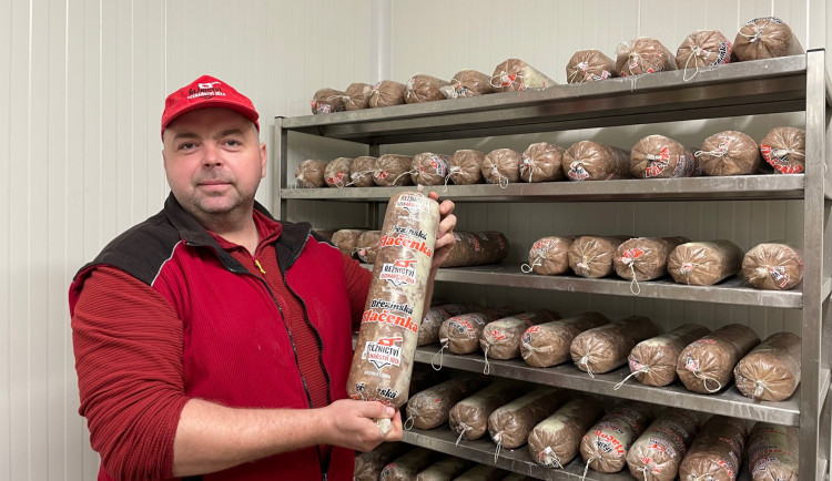 Jose Jůza se svou vyhlášenou tlačenkou