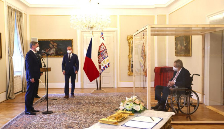 Jmenování Petra Fialy.