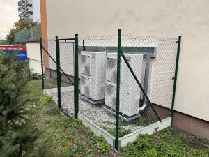  Energetický trh s prudkými výkyvy zasáhl i centrální vytápění v bytových domech. Co s tím? Hledejte nové zdroje