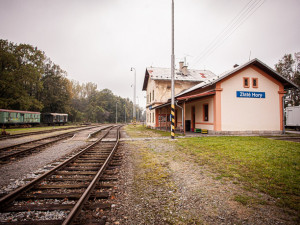 Díky práci u Policie získal obecní byt ve Zlatých Horách na Jesenicku. Mám výbornou a stabilní práci v krásném prostředí hor, říká mladý policista Radek Hlavsa