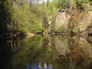 Díky práci u Policie získal obecní byt ve Zlatých Horách na Jesenicku. Mám výbornou a stabilní práci v krásném prostředí hor, říká mladý policista Radek Hlavsa