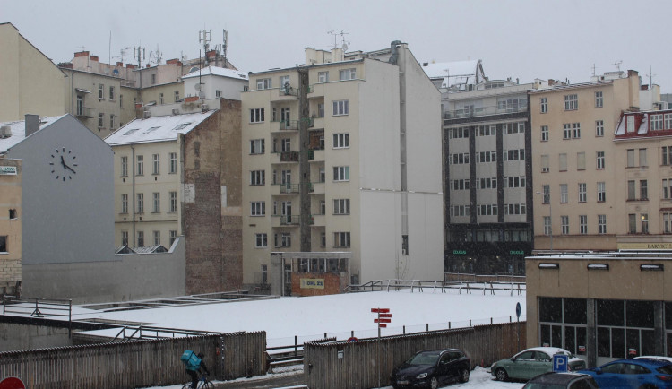 Místo stavby kulturního centra.