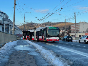 Do brněnských ulic vyjely nové klimatizované trolejbusy