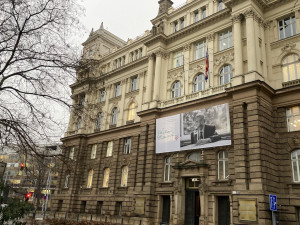 Na Brno shlíží Havel. Obří fotografie má připomínat prezidentův odkaz