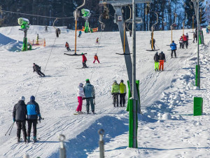 Na jižní Moravě je v plném proudu lyžařská sezona. Vlek se rozjel i v Němčičkách