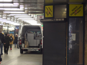 Prodejci mohli dál prodávat. Brno schytává kritiku za vyklizení podchodu od občanské iniciativy