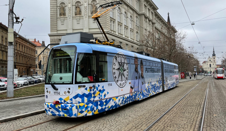 Na jižní Moravě chybí dvě stovky policistů, lákat do služby má i policejní šalina