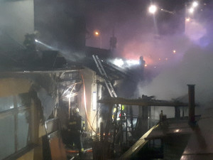 Požár v Brně připravil o domov starší pár. Manžele ubytovala městská část