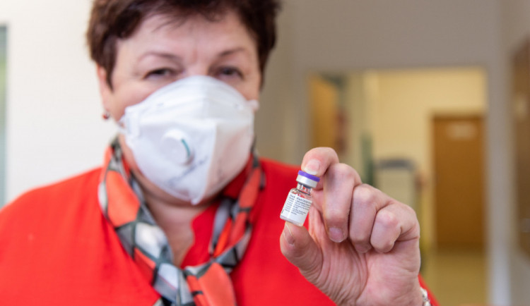 size4-16107033558607-124-volna-mista-na-ockovani-proti-koronaviru-byla-za-hodinu-plna-system-provazely-problemy