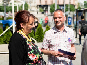 Na sběru se podíleli desítky dobrovolníků, splněno bylo za pár dnů.