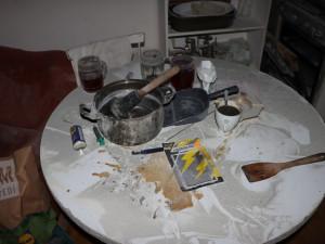 Smolařům z Brna se potřetí nepovedlo vyrobit pervitin. Kuchyně explodovala