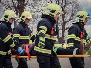 Jihomoravští hasiči měli loni napilno, přibylo výjezdů i kvůli tornádu