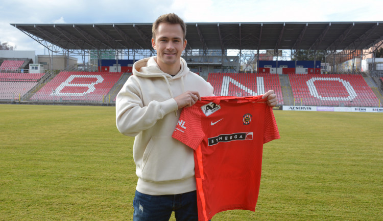 Fotbalová Zbrojovka lovila ve Slavii. Střed zálohy vyztuží Blecha