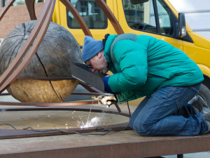 V Galerii Šilingrák si lidé můžou prohlédnout a osahat novou sochu