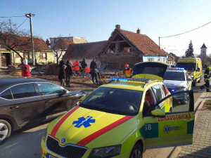 Na mladého muže na Břeclavsku spadla zeď domu. Na místě zemřel