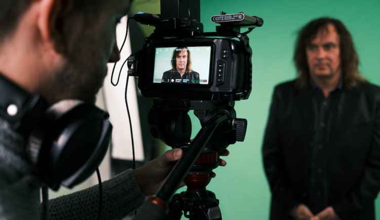 Matonoha při svádění vědy paří počítačové hry