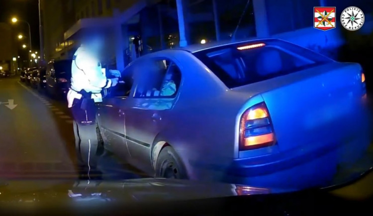 Opil se a zabloudil v Brně. Zpackaný den cizince završilo setkání s policisty