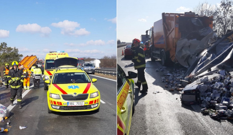 Při nehodě na D2 zemřel člověk, z Brna na Bratislavu stojí doprava