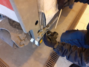 Policisté vyvedli z kamionu na jižní Moravě sedm migrantů