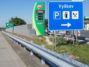 Více parkovacích míst i komfort pro řidiče. Jihomoravští silničáři plánují, že opraví u dálnic