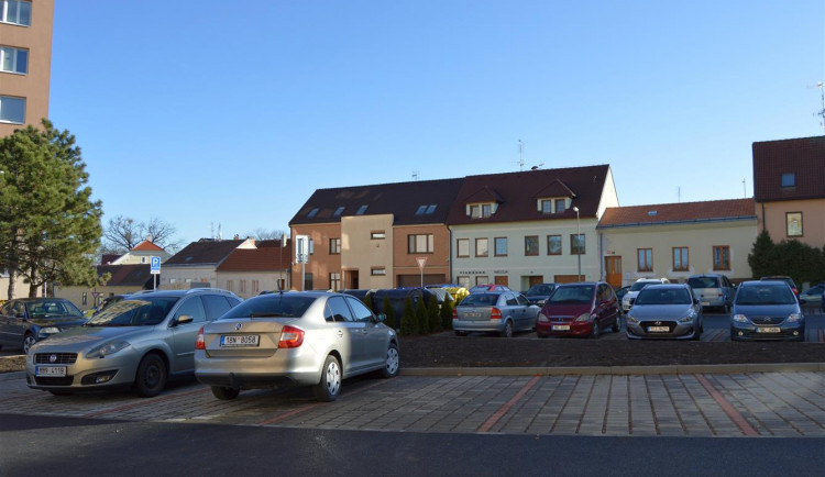 Znojmo se elektronizuje. Zavádí online parkování i veřejnou Wi-Fi