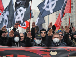 Hajlující Zelenskyj se šíří řetězovými maily. Jde o fake