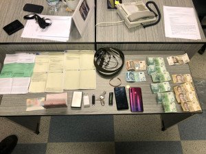 Divoká honička na jižní Moravě. Moldavan si nacpal do auta třináct Indů a boural