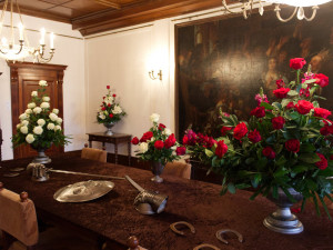 Slavnou brněnskou vilu, v níž nocoval i Fidel Castro, provonělo přes tisíc květin