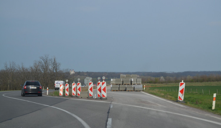 Řidičům se do konce roku uzavře hlavní tah z Brna do Znojma