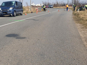 Motorkář vlétl do protisměru a narazil do dodávky. Na místě zemřel
