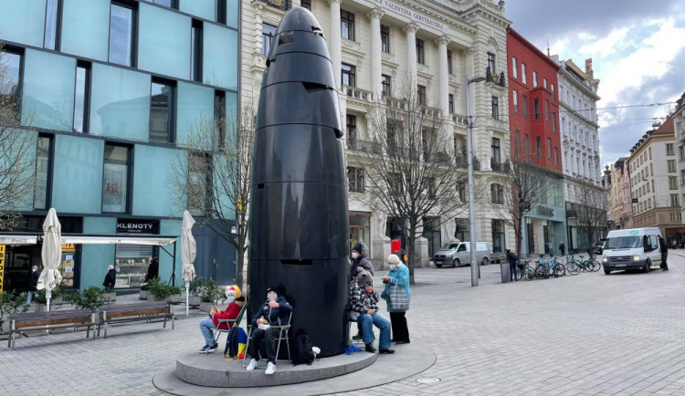 size4-16185759688225-60-kulickova-mafie-v-akci-orloj-vydava-zvetsene-elektrony