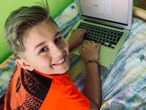 Red Monster připravuje digitální on-line kurzy pro výuku ukrajinských dětí