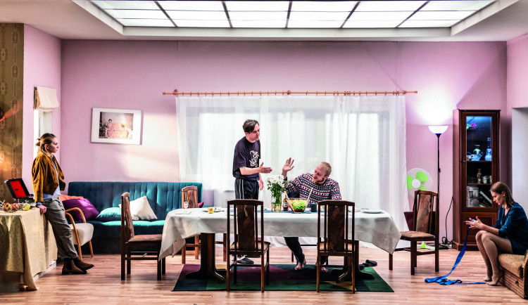 Střípky ženy_Teatr Rozmanitości, Polsko_foto Natalia Kabanow