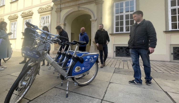 Brno nabídne lidem zdarma jízdy na sdílených kolech