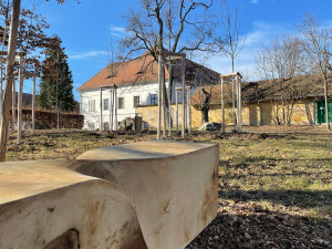 Lidé z Rosic mohou odpočívat v obnoveném zámeckém parku