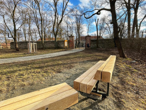 Lidé z Rosic mohou odpočívat v obnoveném zámeckém parku