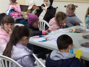 Děti z Ukrajiny čekají na zápis do škol v Brně. Místa přitom často nejsou ani pro české prvňáky