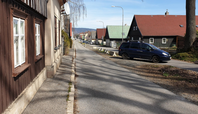 Budování kanalizace ve Volgogradské ulici se dalo do pohybu. Stihne se vše letos?