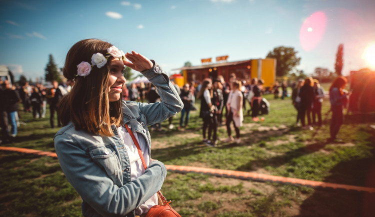 Studentský Majáles Brno představuje bohatý hudební program a láká na Pokáče, Majka Spirita, Lenny, UDG, Gleba a mnoho dalších