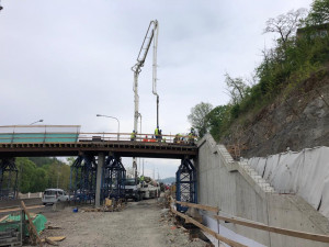 Brno kráčí k dopravnímu okruhu. Silničáři budují novou lávku a vybavují šalinový tunel