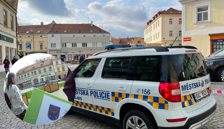 Znojmo upletlo bič na potížisty v ulicích. Strážníci jim zabaví alkohol