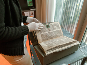 Do brněnského archivu se vrátila půl tisíciletí stará Pražská bible