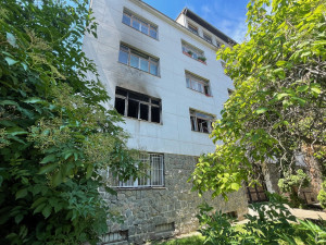 Brněnskou ubytovnu zachvátil požár. Hasiči evakuovali desítky lidí