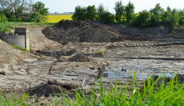U Vyškova opravují zanesenou vodní nádrž. Nabídne přírodní koupání