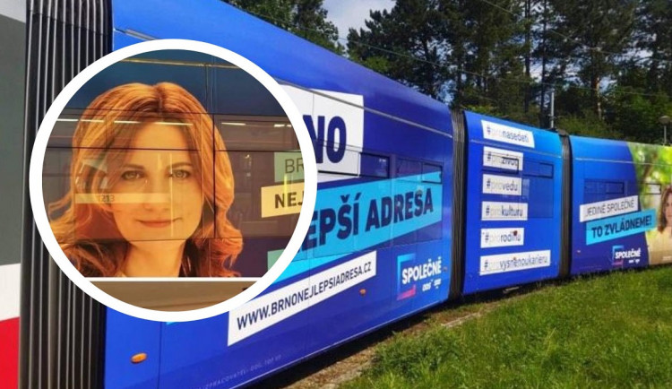 Kvůli obličeji primátorky nemůžeme otevřít okna, stěžují si šalináři v Brně