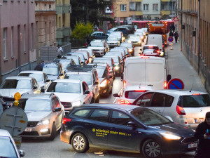 V Brně se počet registrovaných aut přehoupl přes dvě stě tisíc. Přibývá ale i cyklistů