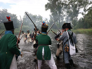 Znojmo ohromila rekonstrukce napoleonské bitvy. Vojáci bojovali ve vodě