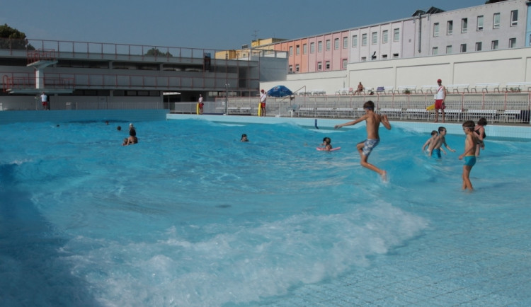 Koupaliště na jižní Moravě trápí ceny energií. Náklady stouply o miliony korun