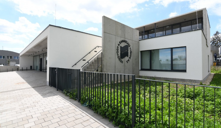 Vyškovské vodárny doznaly proměny. Mají nové garáže i správní centrum