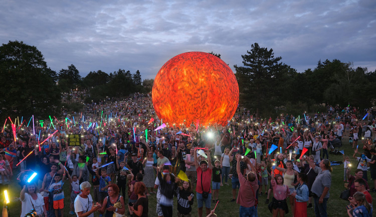 Brněnská hvězdárna ukáže všechny čtyři obří modely